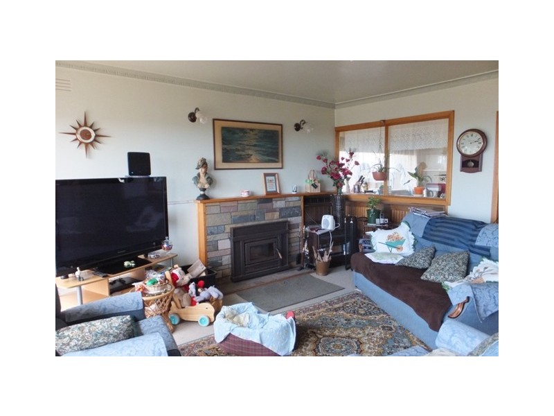 70 O’Neills Road, Lakes Entrance VIC 3909