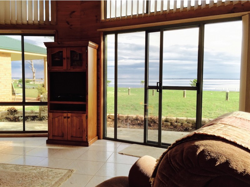 4 Tambo Boulevard, Metung VIC 3904