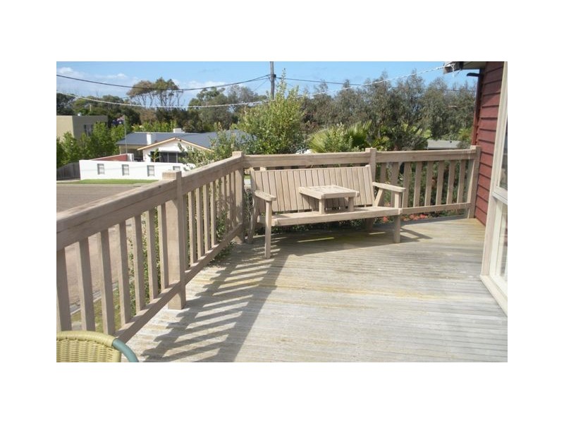 133 Golf Links Road, Lakes Entrance VIC 3909