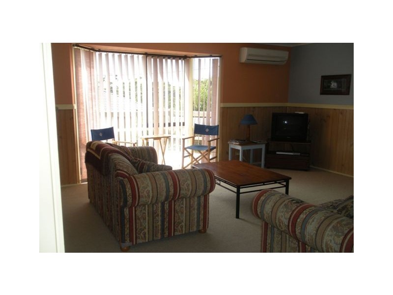 133 Golf Links Road, Lakes Entrance VIC 3909