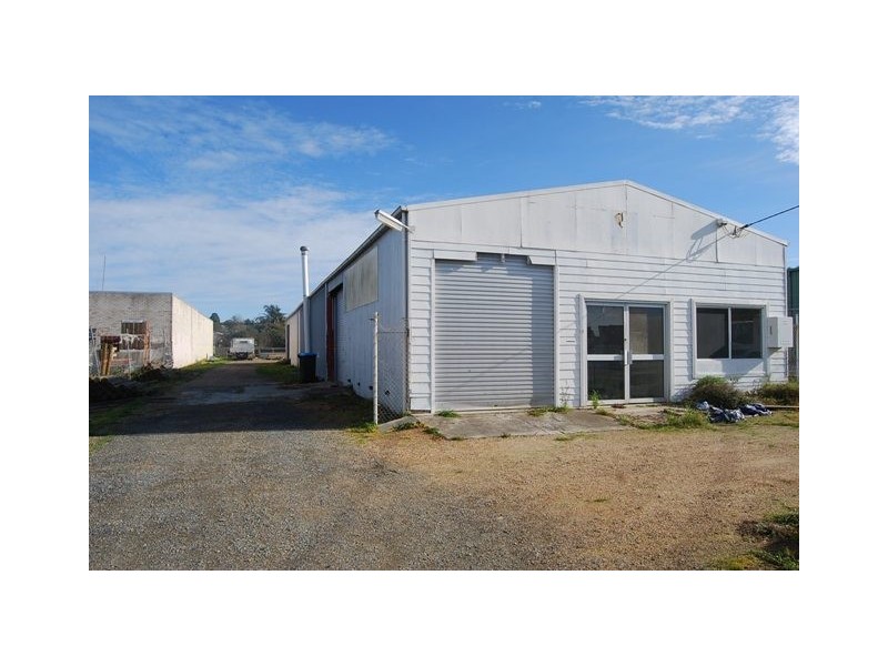 45 Whiters Street, Lakes Entrance VIC 3909