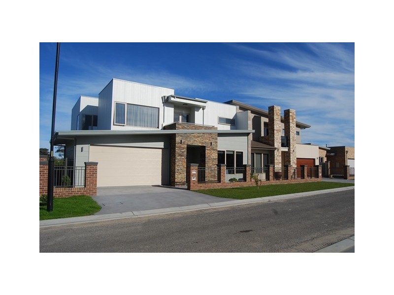 11 Penang Boardwalk, Lakes Entrance VIC 3909