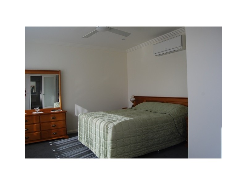 11 Penang Boardwalk, Lakes Entrance VIC 3909