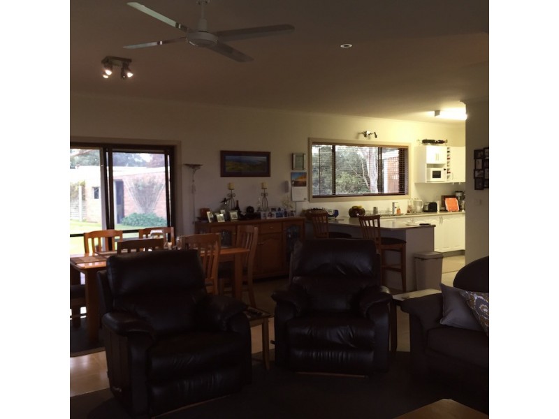 13 Normans Road, Metung VIC 3904