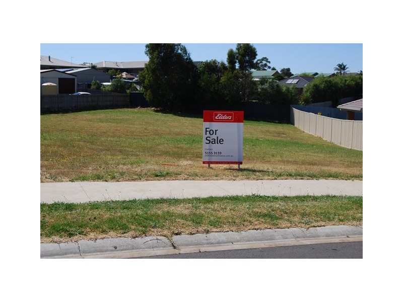 3 Luke Court, Lakes Entrance VIC 3909