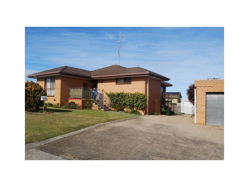 3 O’Neills Road, Lakes Entrance VIC 3909