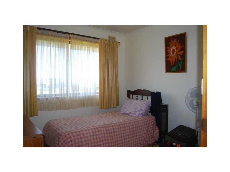 3 O’Neills Road, Lakes Entrance VIC 3909