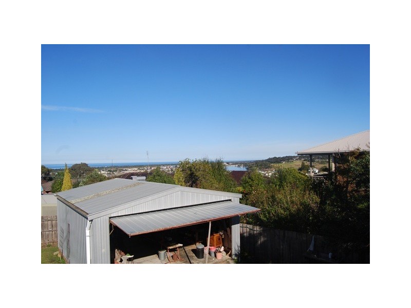 3 O’Neills Road, Lakes Entrance VIC 3909