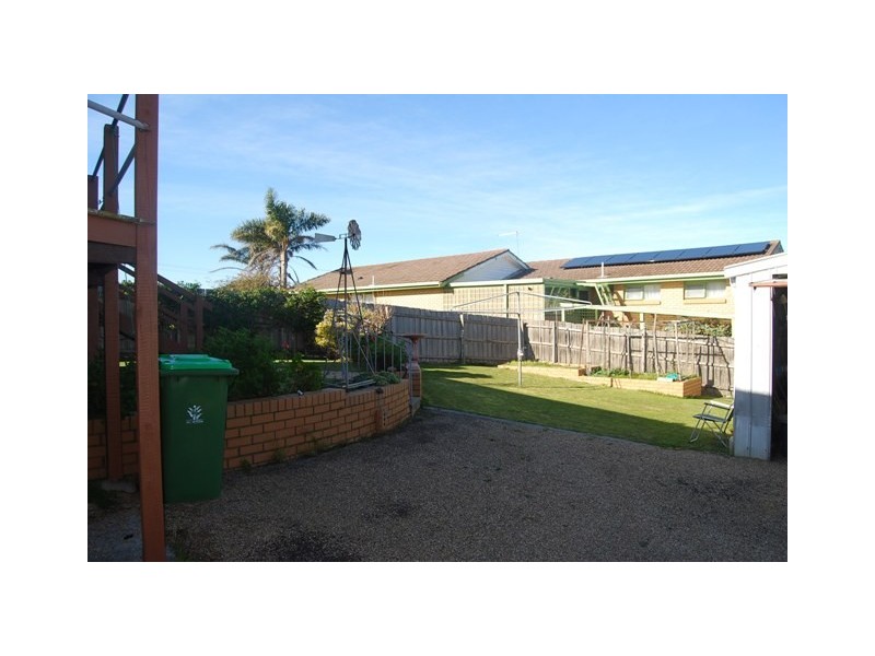 3 O’Neills Road, Lakes Entrance VIC 3909