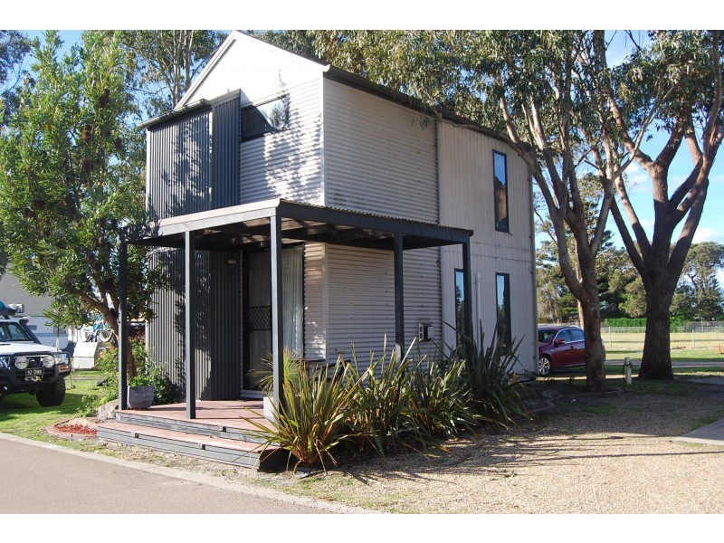 685 Esplanade, Lakes Entrance VIC 3909