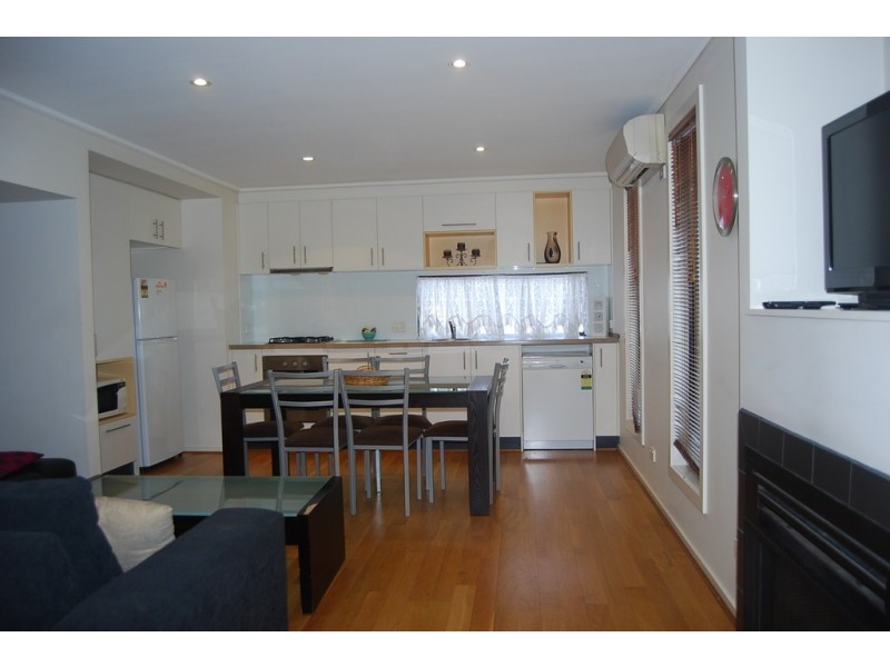 685 Esplanade, Lakes Entrance VIC 3909