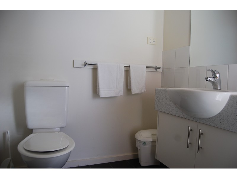 685 Esplanade, Lakes Entrance VIC 3909