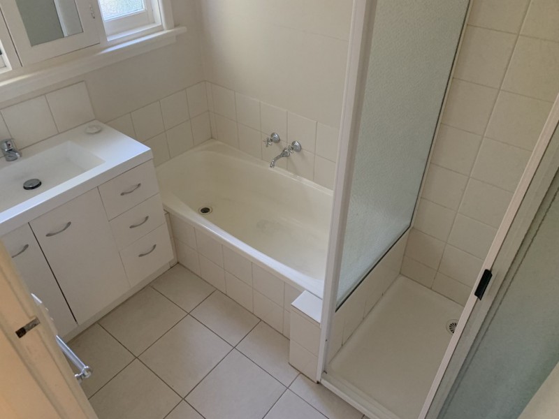 2/42 Don Road, Lakes Entrance VIC 3909