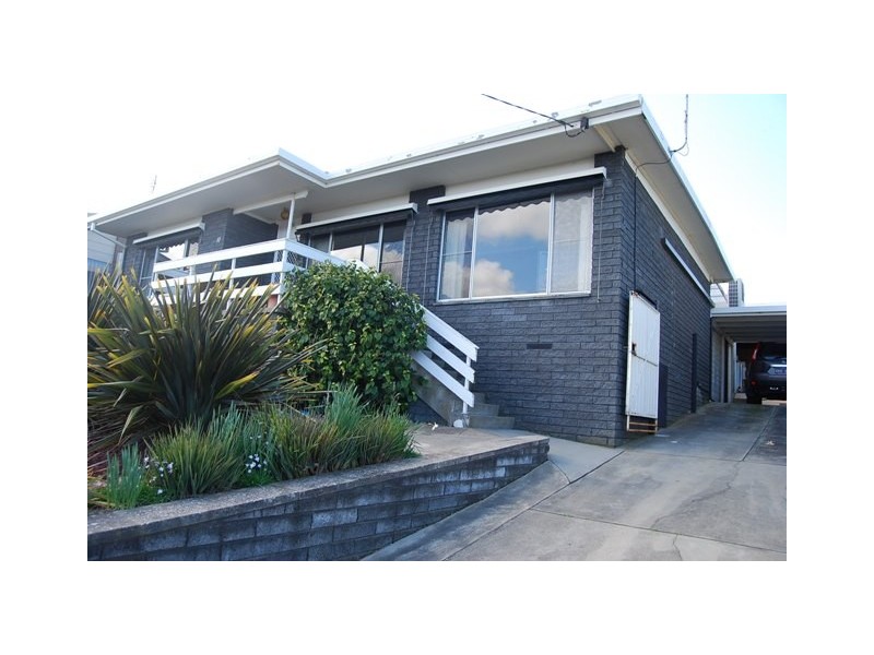 10 Nautilus Way, Lakes Entrance VIC 3909