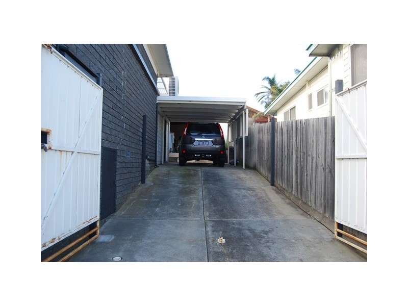 10 Nautilus Way, Lakes Entrance VIC 3909