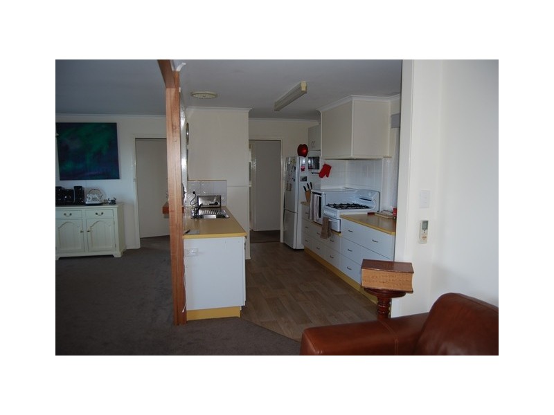 10 Nautilus Way, Lakes Entrance VIC 3909