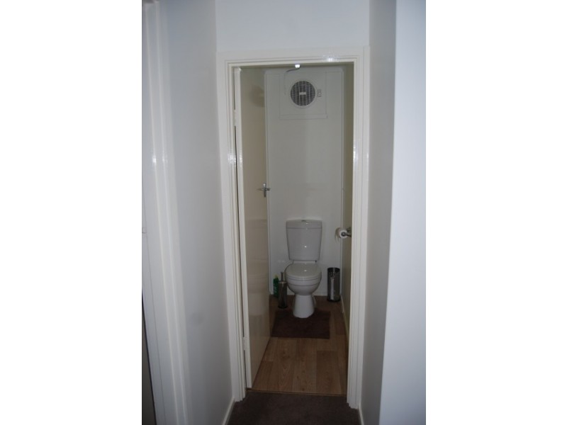 10 Nautilus Way, Lakes Entrance VIC 3909