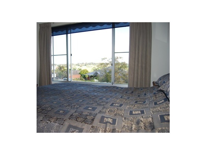 10 Nautilus Way, Lakes Entrance VIC 3909