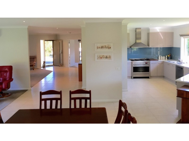 21 The Terrace, Metung VIC 3904