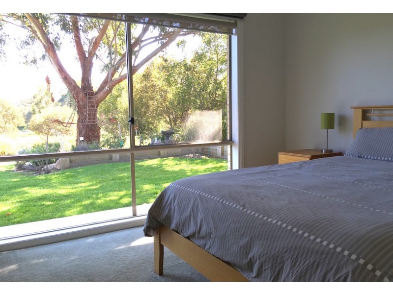 21 The Terrace, Metung VIC 3904