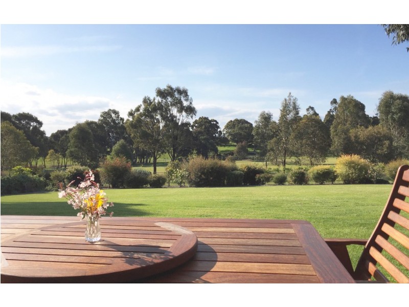 21 The Terrace, Metung VIC 3904