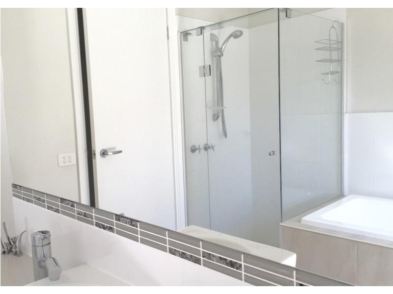 21 The Terrace, Metung VIC 3904