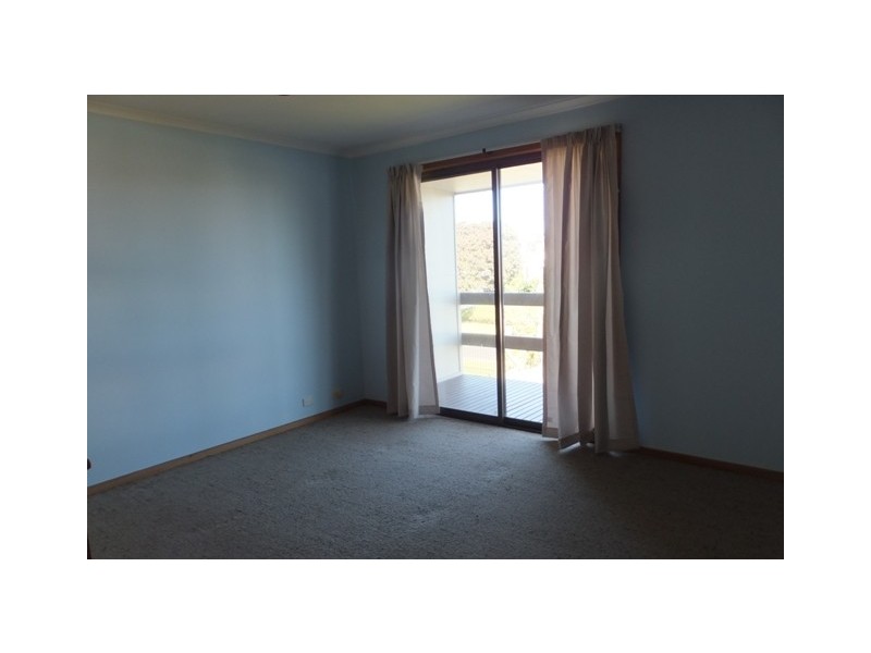 21 Lakeside Drive, Lake Tyers Beach VIC 3909