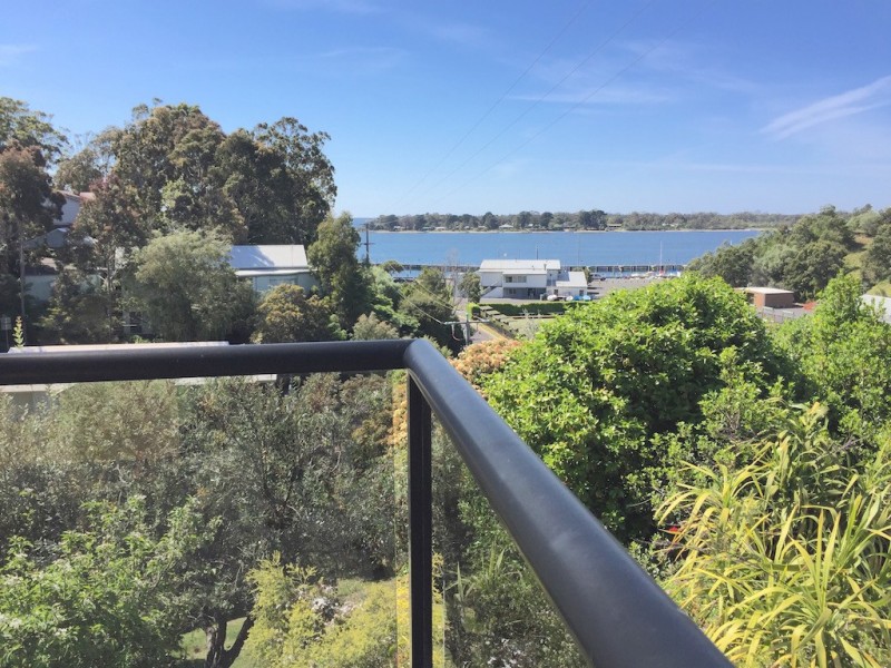 12 Wood Street, Metung VIC 3904