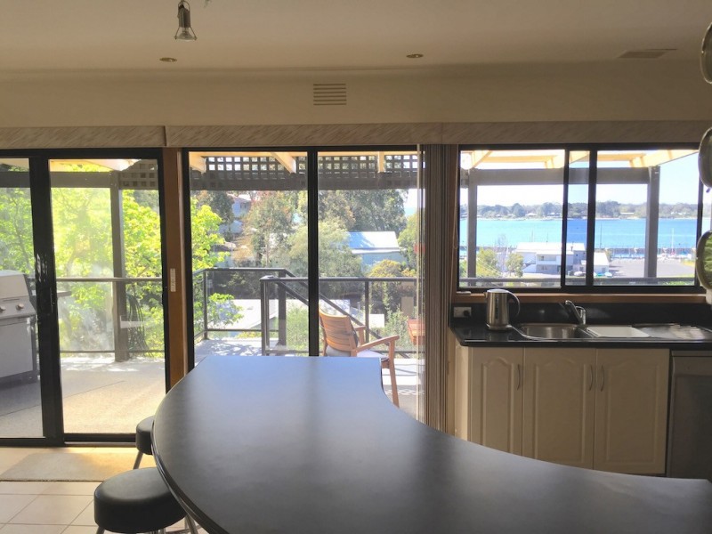 12 Wood Street, Metung VIC 3904