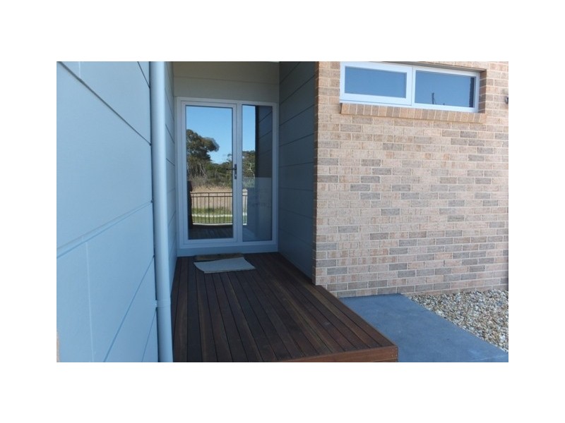 2 Penang Boardwalk, Lakes Entrance VIC 3909