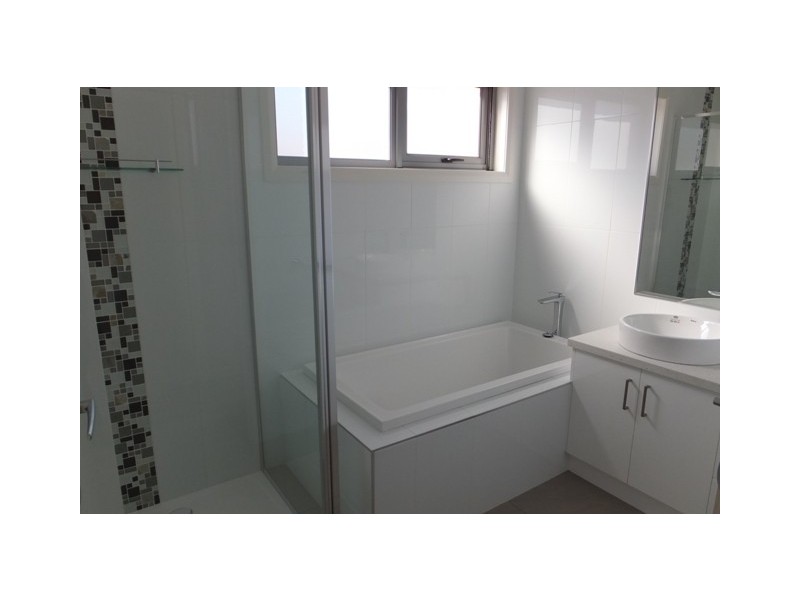 2 Penang Boardwalk, Lakes Entrance VIC 3909