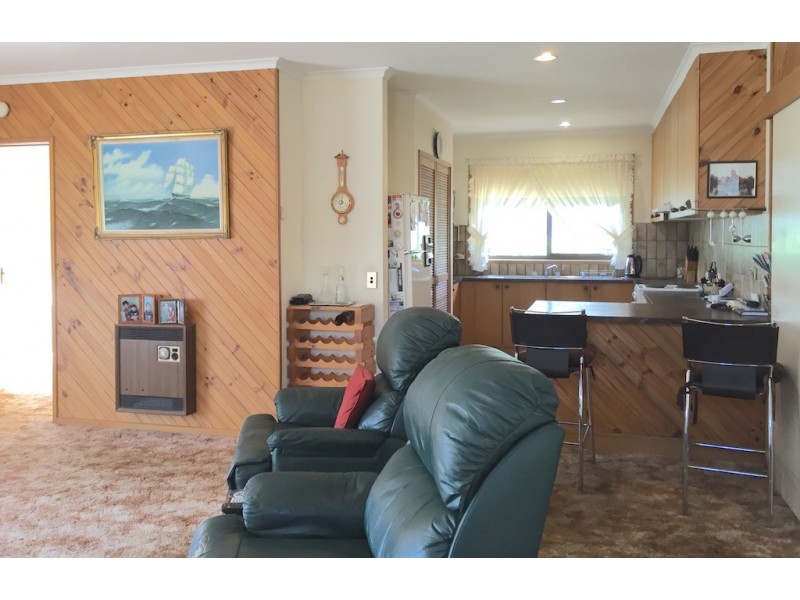 27 Mairburn Road, Metung VIC 3904