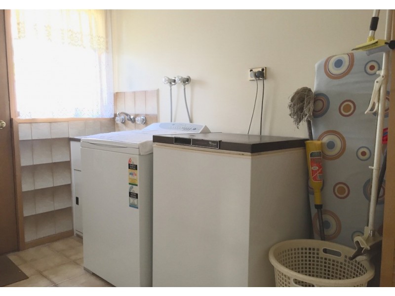 27 Mairburn Road, Metung VIC 3904