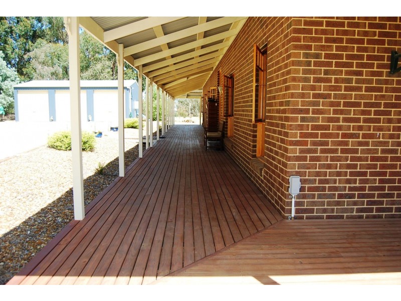 175 Ostlers Road, Lakes Entrance VIC 3909