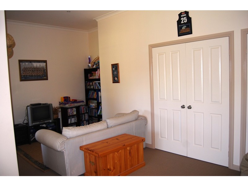 175 Ostlers Road, Lakes Entrance VIC 3909