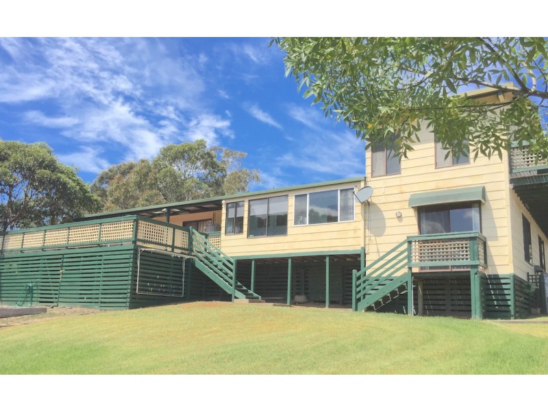 24 Mairburn Road, Metung VIC 3904