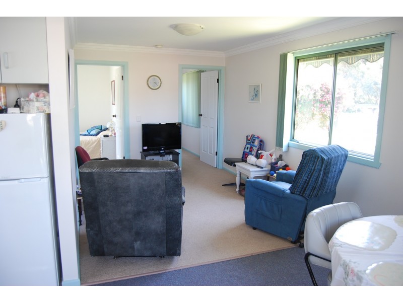 5 / 86 Golf Links, Lakes Entrance VIC 3909