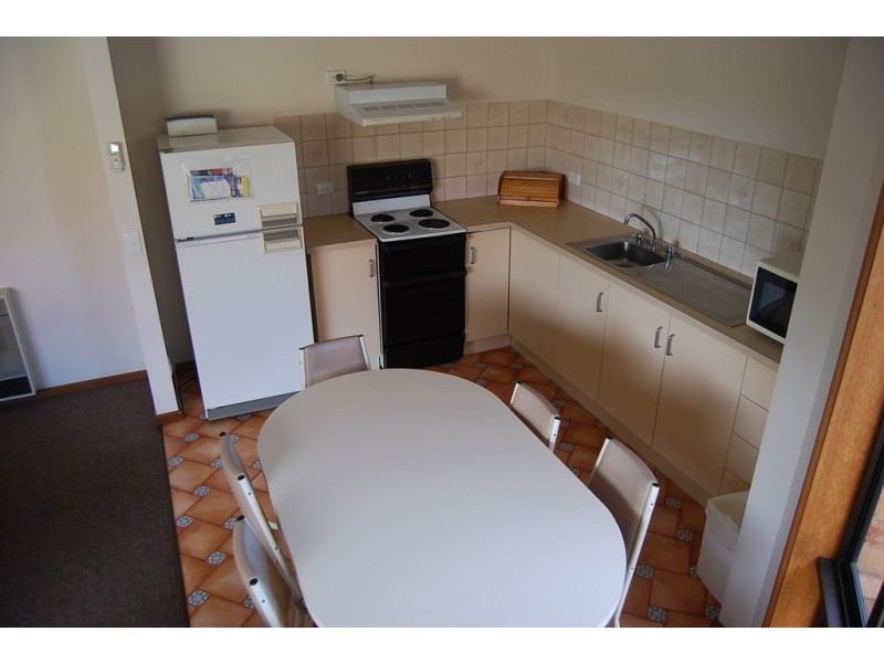Unit 1 / 50 Myer Street, Lakes Entrance VIC 3909