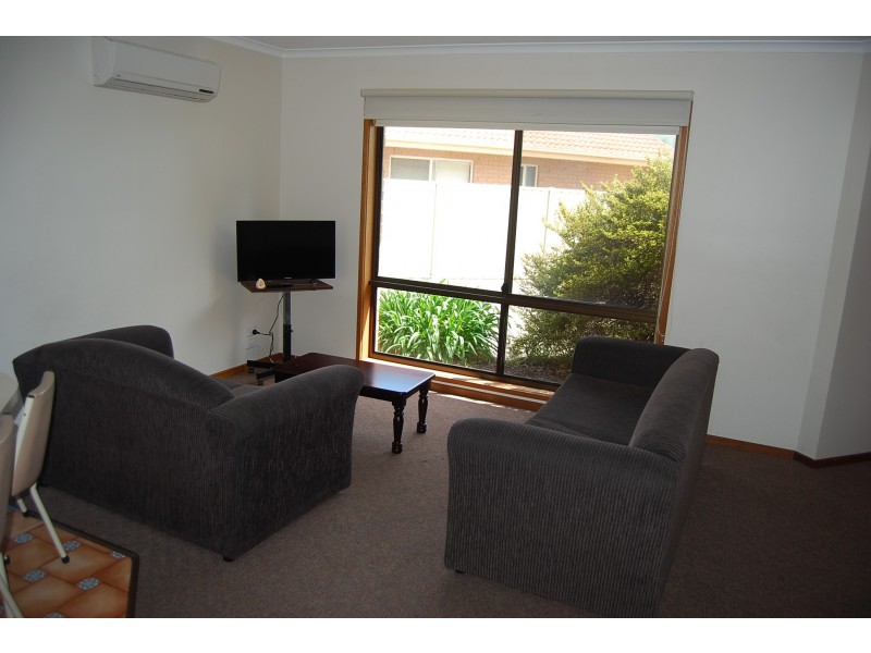 Unit 1 / 50 Myer Street, Lakes Entrance VIC 3909