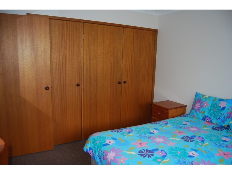 Unit 1 / 50 Myer Street, Lakes Entrance VIC 3909