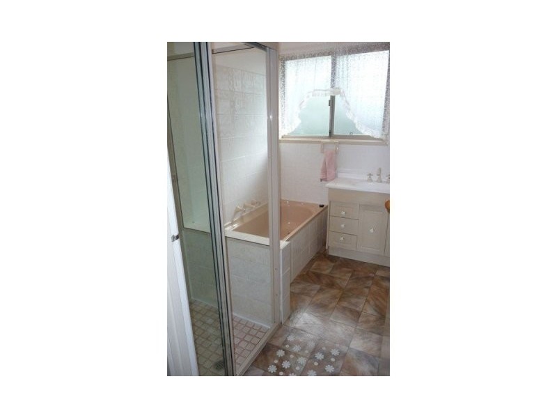 3/14 Bills, Lakes Entrance VIC 3909