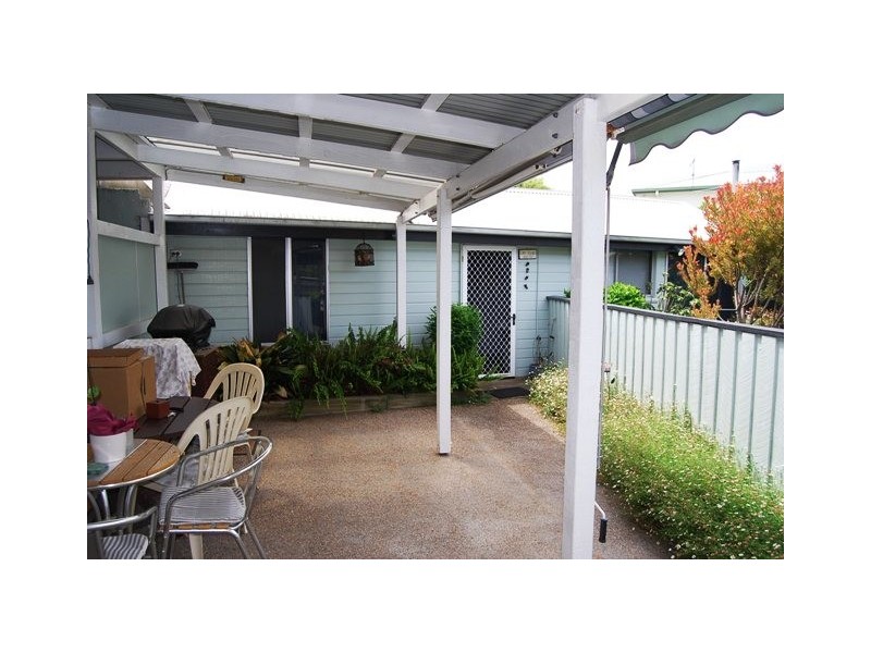 15 Ferndale Parade, Lakes Entrance VIC 3909