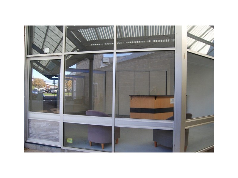 2/239 Esplanade, Lakes Entrance VIC 3909