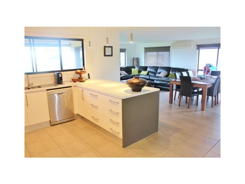 47 Country Club Drive, Lakes Entrance VIC 3909