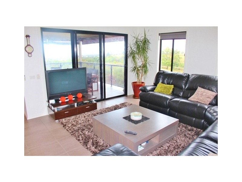 47 Country Club Drive, Lakes Entrance VIC 3909