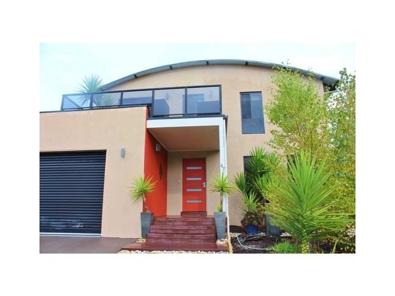 47 Country Club Drive, Lakes Entrance VIC 3909