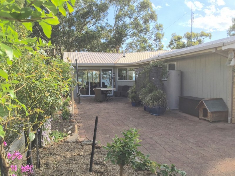 38 Beach Road, Metung VIC 3904