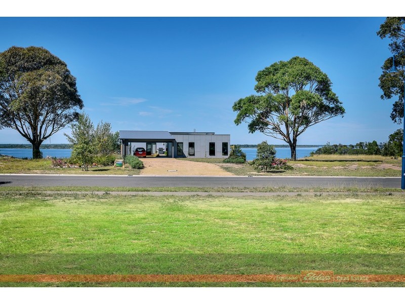 30 Plateau Avenue, Metung VIC 3904