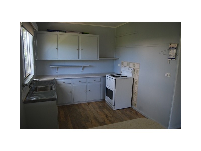 8 Dargo Street, Lakes Entrance VIC 3909