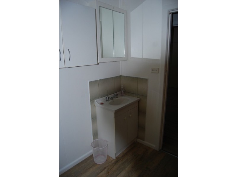 8 Dargo Street, Lakes Entrance VIC 3909